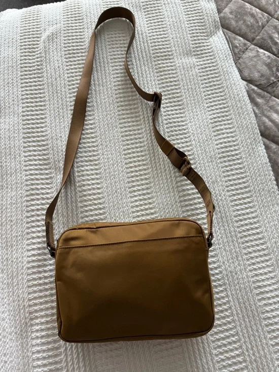Lululemon City Adventurer Crossbody Bag in Burnt Carmel - Picture 2 of 14